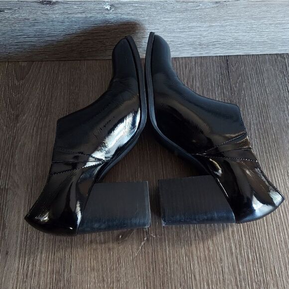 Intentionally Blank Nadia Patent Leather Block Heel Bootie in Black Size 8 - Picture 6 of 10